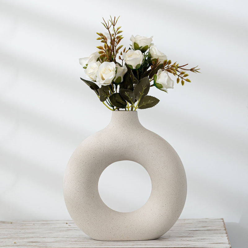Modern Biscuit Vase – Frosted Unglazed Porcelain Decor