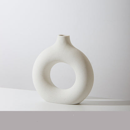 Modern Biscuit Vase – Frosted Unglazed Porcelain Decor